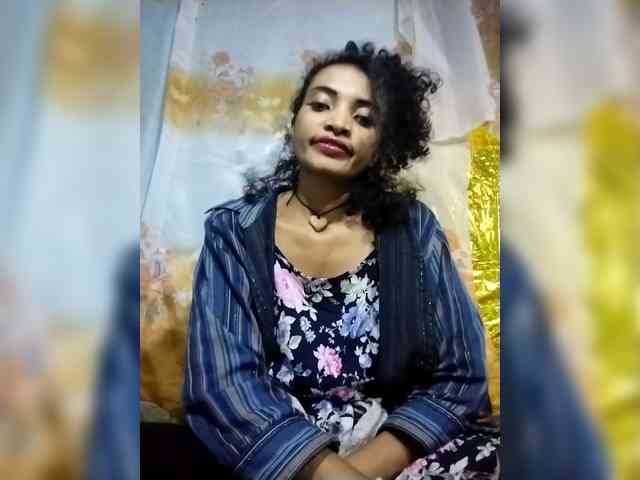 Shanya12 webcam