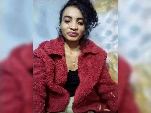 Shanya12 webcam