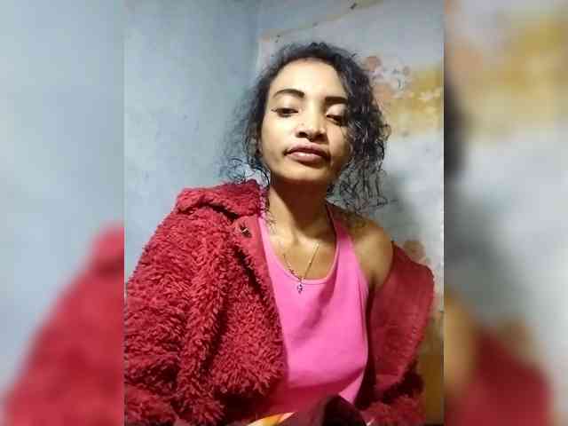Shanya12 webcam