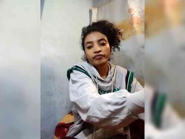 Shanya12 webcam