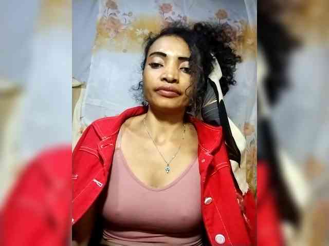 Shanya12 webcam