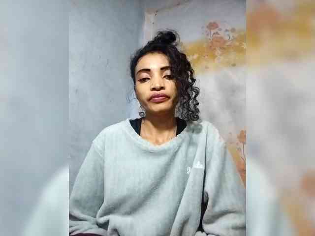 Shanya12 webcam