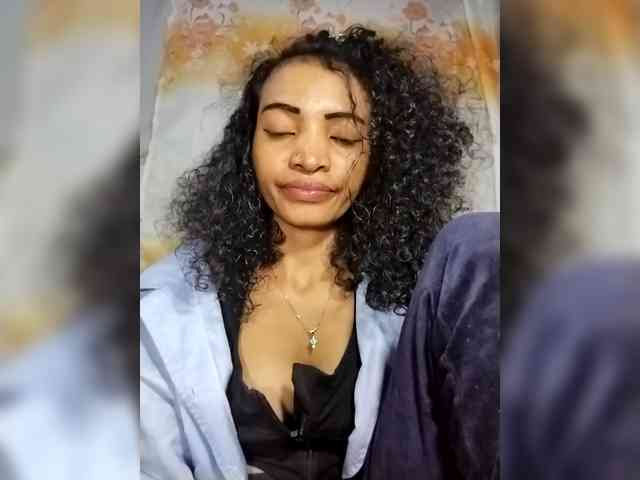 Shanya12 webcam