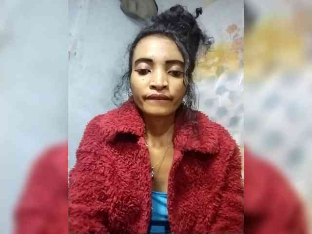 Shanya12 webcam