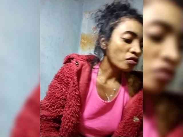 Shanya12 webcam