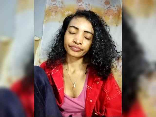 Shanya12 webcam