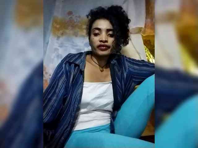Shanya12 webcam