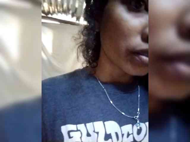 Shanya12 webcam