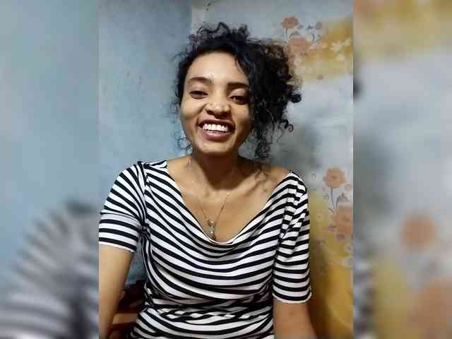 Shanya12 webcam