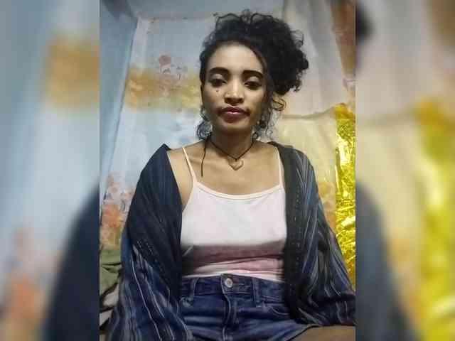 Shanya12 webcam