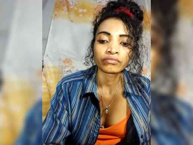 Shanya12 webcam
