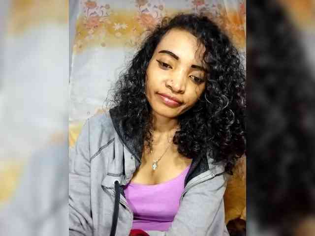 Shanya12 Live Webcam on BongaCams