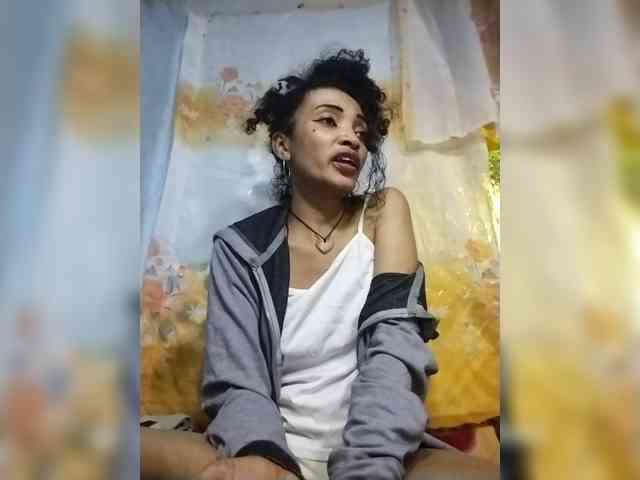 Shanya12 webcam