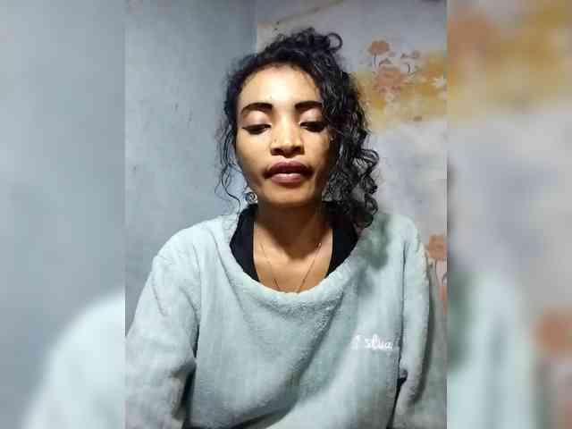 Shanya12 webcam
