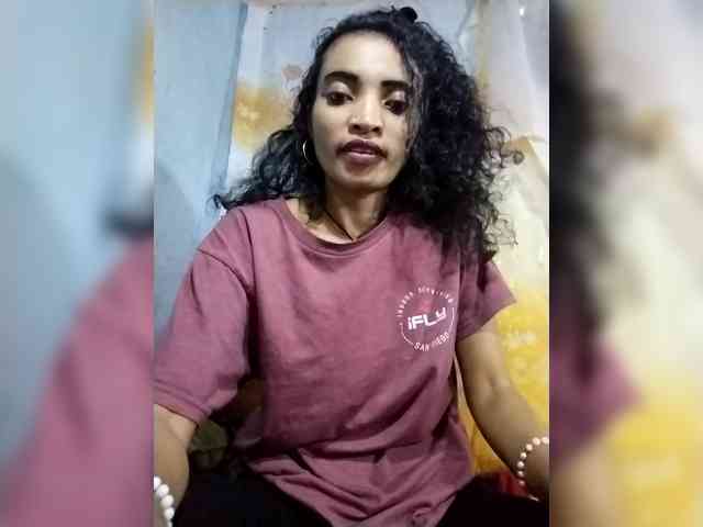 Shanya12 webcam