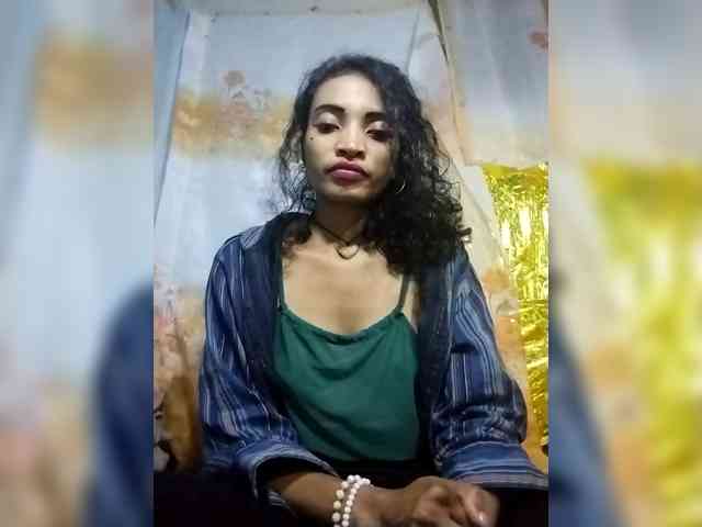 Shanya12 webcam