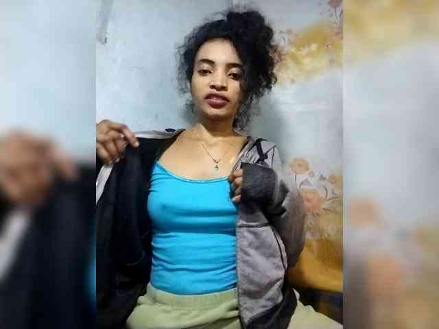 Shanya12 webcam