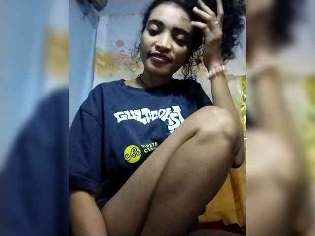 Shanya12 webcam