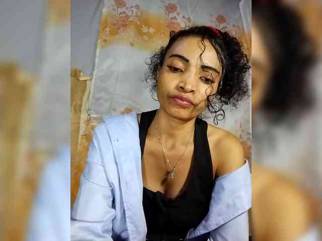 Shanya12 webcam