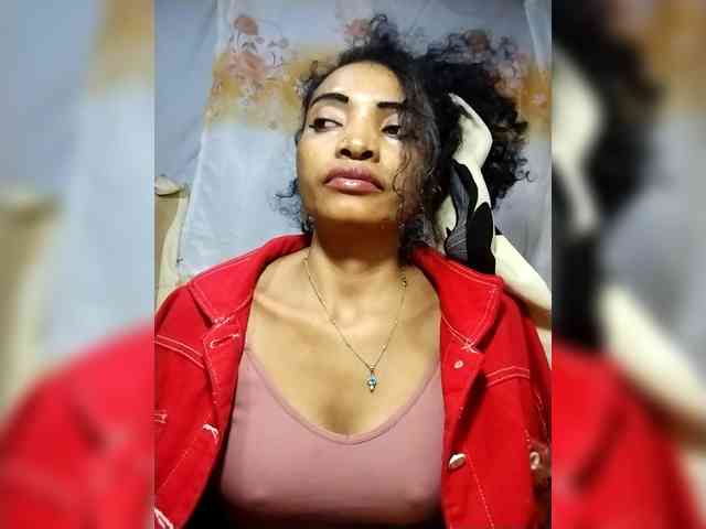 Shanya12 webcam
