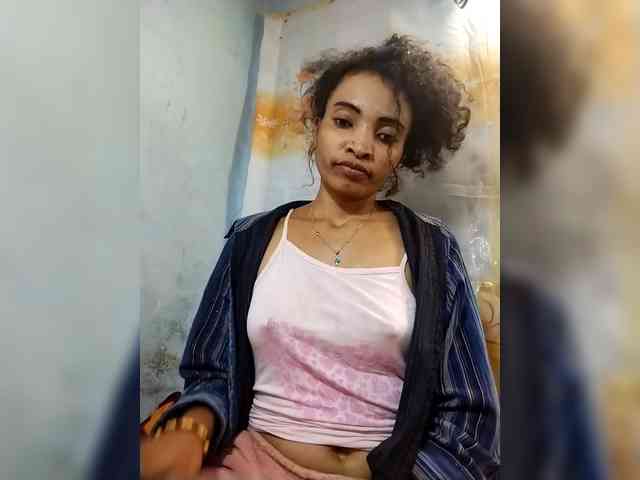 Shanya12 webcam