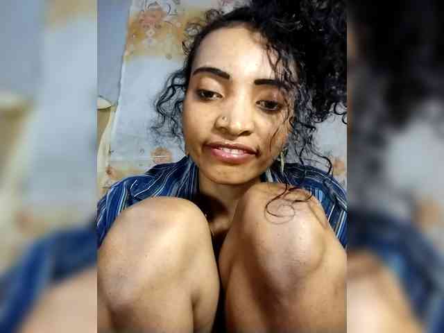 Shanya12 webcam