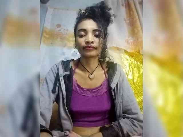Shanya12 webcam