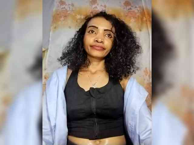 Shanya12's cam show statistics and live stream