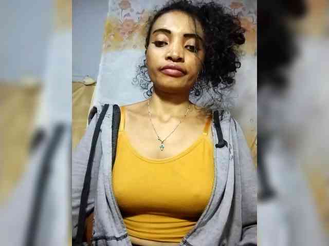 Shanya12 webcam