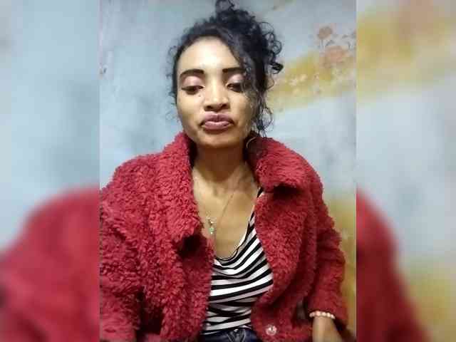Shanya12 webcam