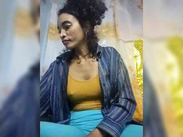 Shanya12 webcam