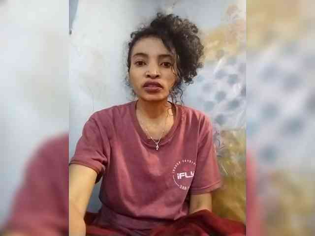 Shanya12 webcam