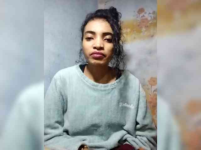 Shanya12 webcam