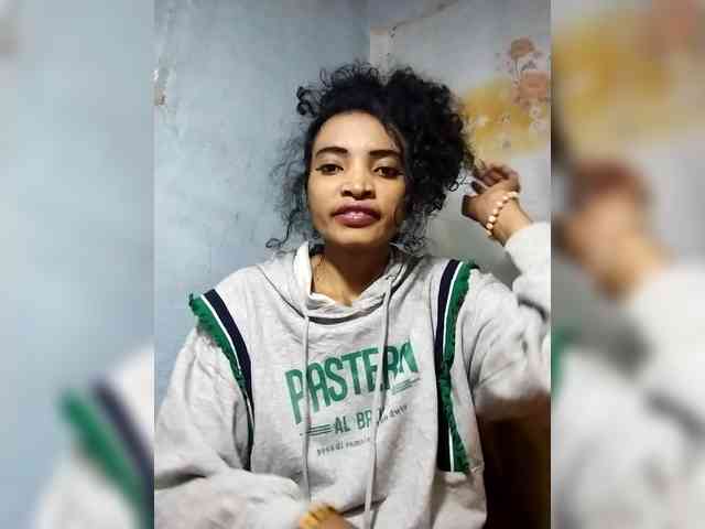 Shanya12 webcam