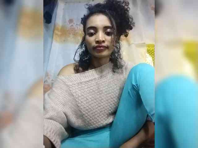 Shanya12 Live Webcam on BongaCams