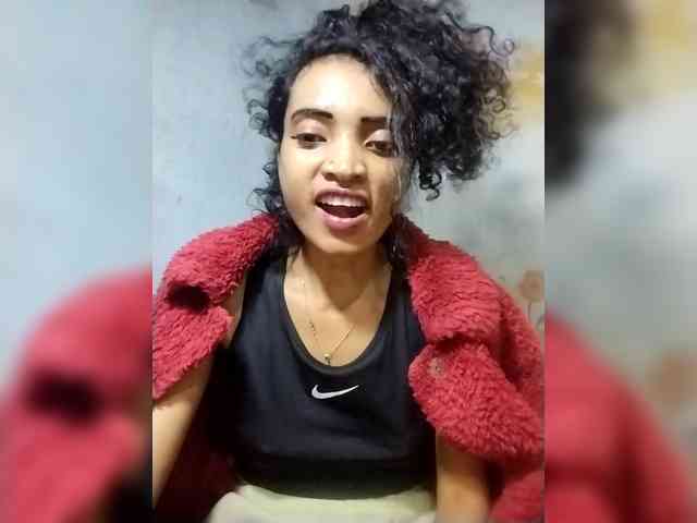 Shanya12 webcam