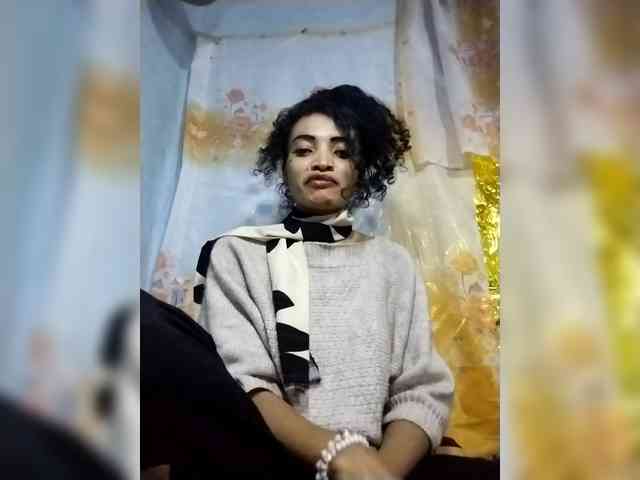 Modèle: Shanya12
