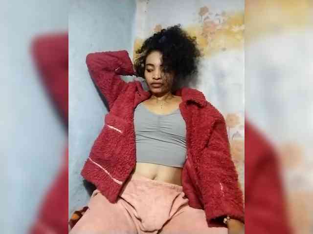 Shanya12 webcam