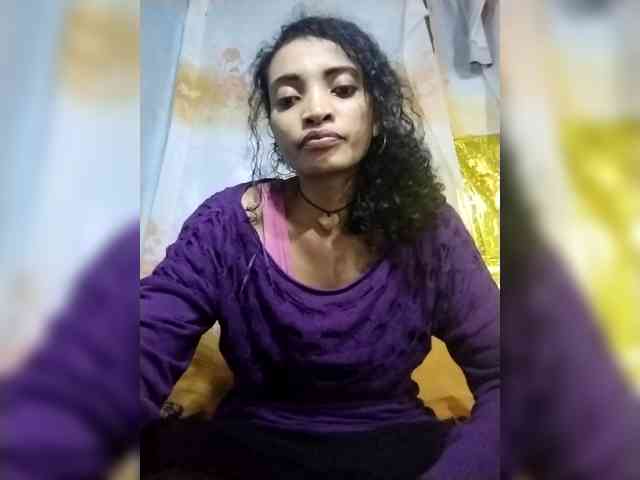 Shanya12 Live Webcam on BongaCams