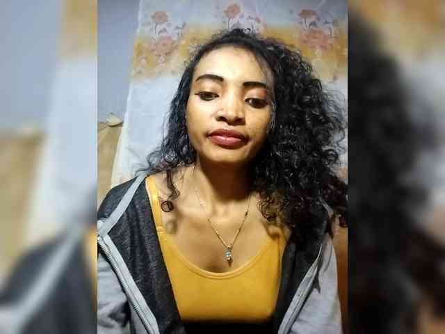 Shanya12 webcam