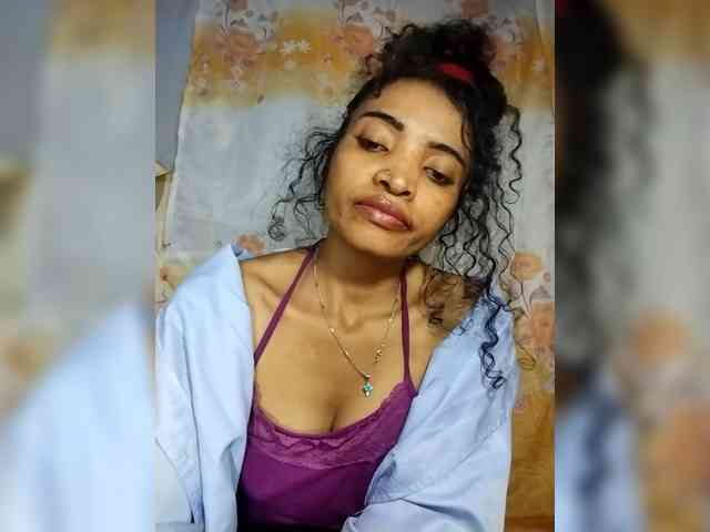 Shanya12 webcam
