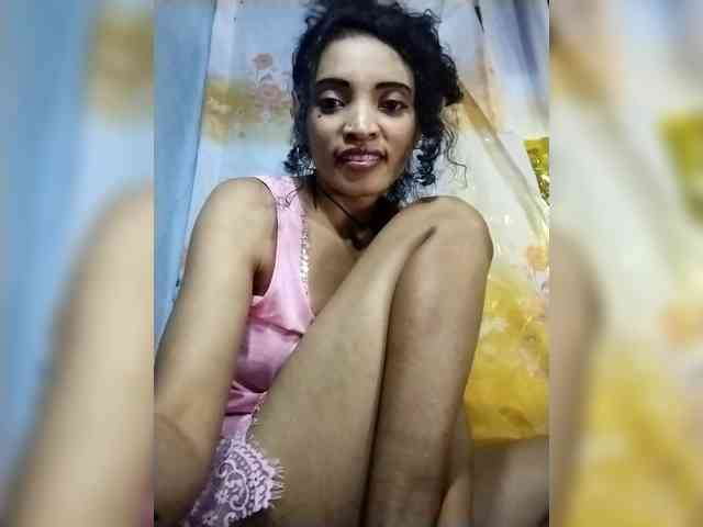 Shanya12 webcam