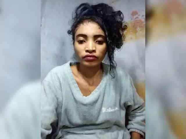 Shanya12 webcam