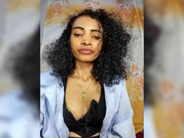 Shanya12 webcam