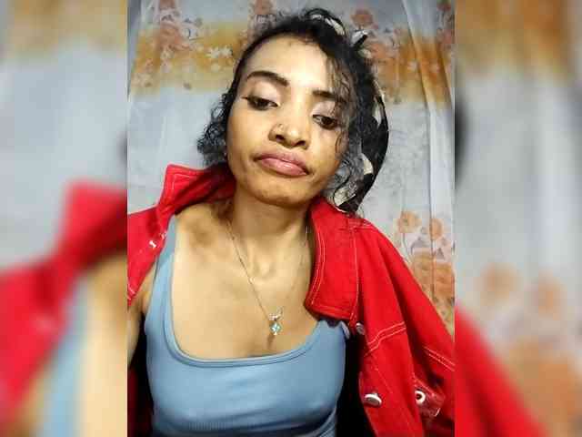 Shanya12 webcam