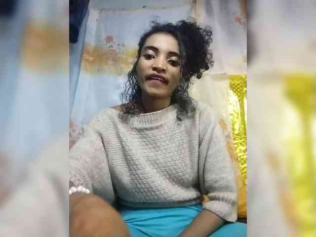 Shanya12 webcam