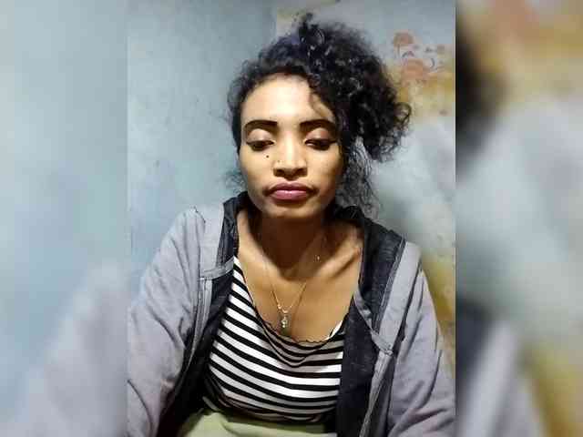 Shanya12 webcam