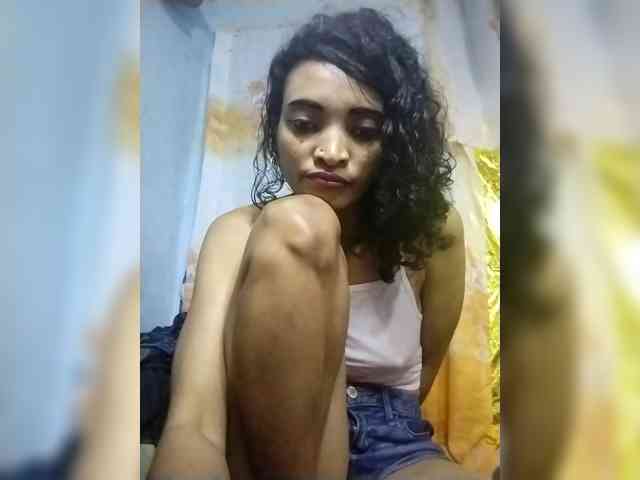 Shanya12 webcam
