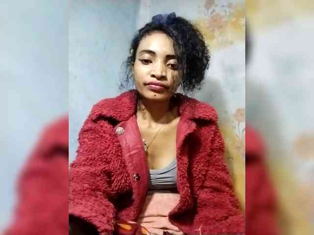 Shanya12 webcam