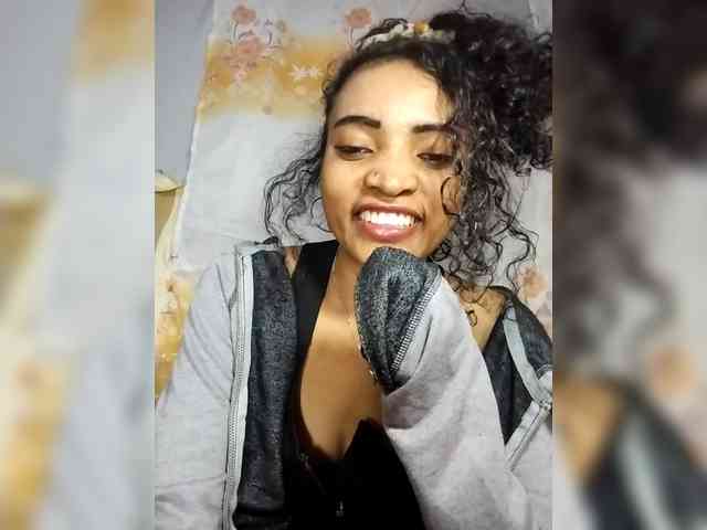 Shanya12 webcam